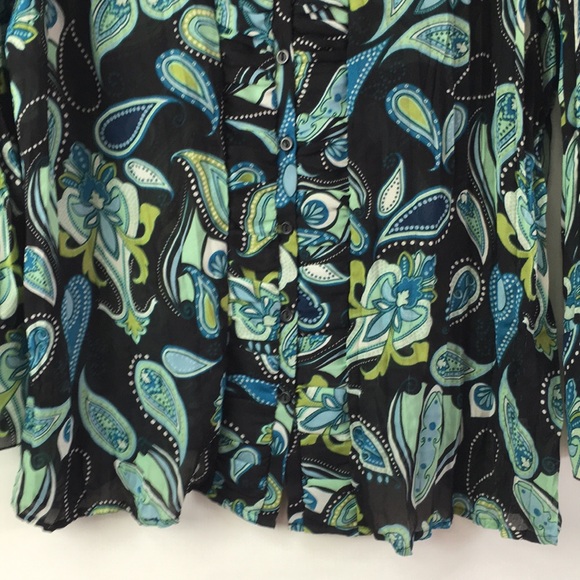 Women’s V-Neck Ruffle Collar Button Down Subtle Flare Sleeve Blouse  Size XL EUC - Picture 8 of 12